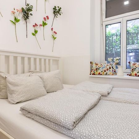 Elegant Coziness Apartment Будапеща Екстериор снимка